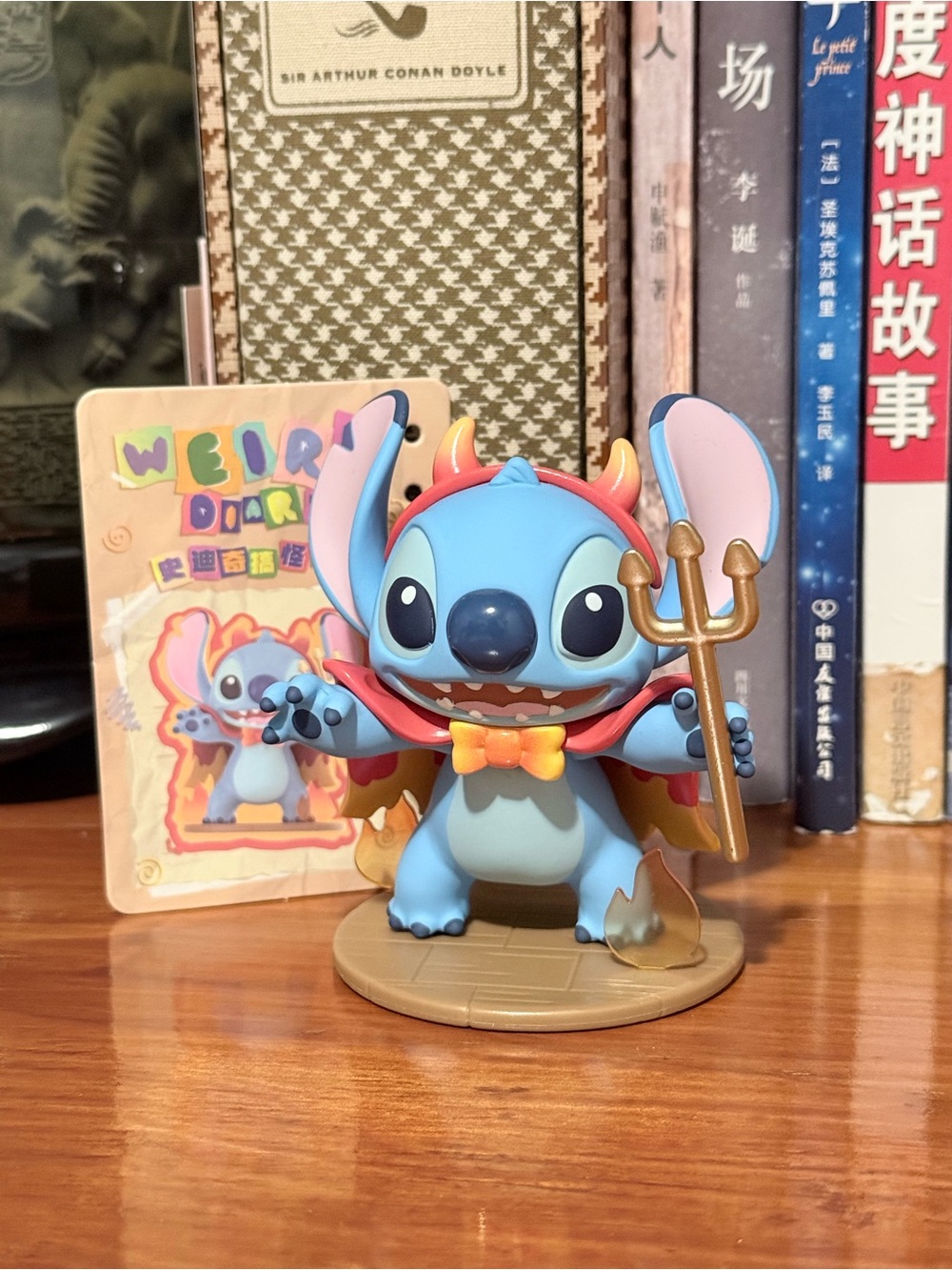 TOPTOY Disney Stitch Weird Diary Little Devil Figure